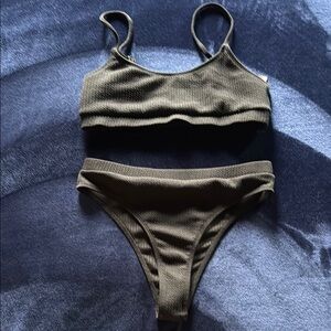 Black Women's Swim Set